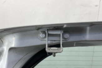 Malle/Hayon arriere RENAULT CLIO 3