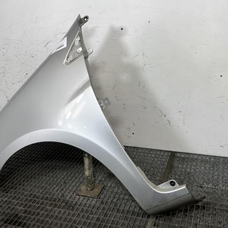 Aile avant gauche RENAULT CLIO 3 Photo n°3