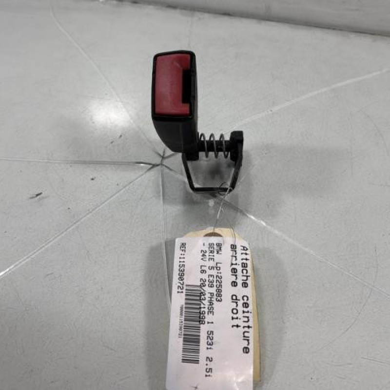 Attache ceinture arriere droit BMW SERIE 5 E39 Photo n°1
