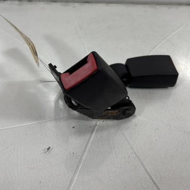 Attache ceinture arriere gauche BMW SERIE 5 E39 Photo n°2