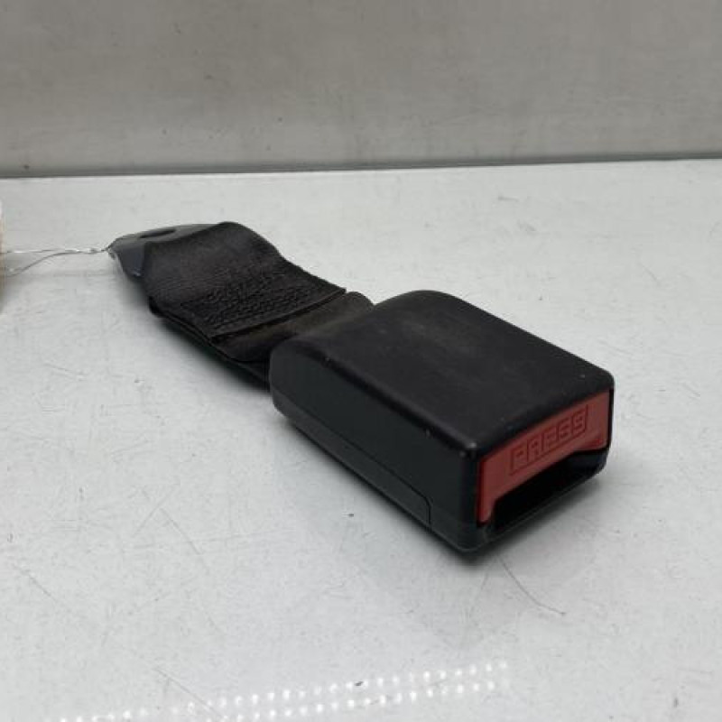 Attache ceinture arriere gauche CITROEN BERLINGO 2 Photo n°1