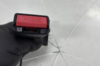 Attache ceinture arriere gauche PEUGEOT 207