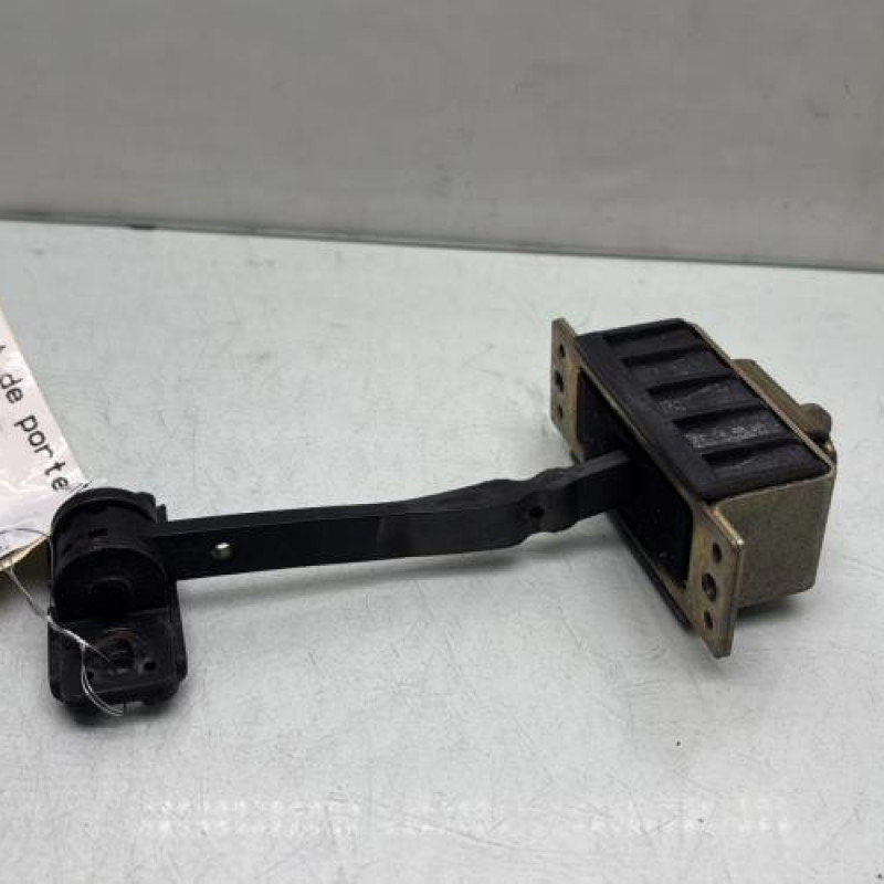 Arret de porte avant gauche MERCEDES CLASSE C 203 Photo n°1