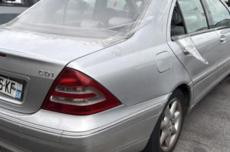 Arret de porte avant gauche MERCEDES CLASSE C 203