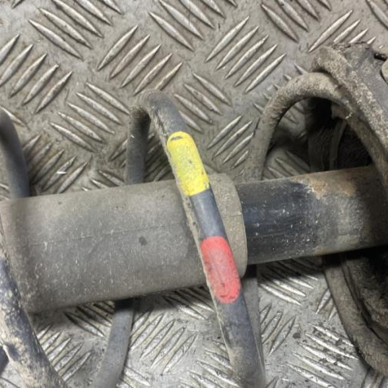 Amortisseur avant droit RENAULT CLIO 2 Photo n°2