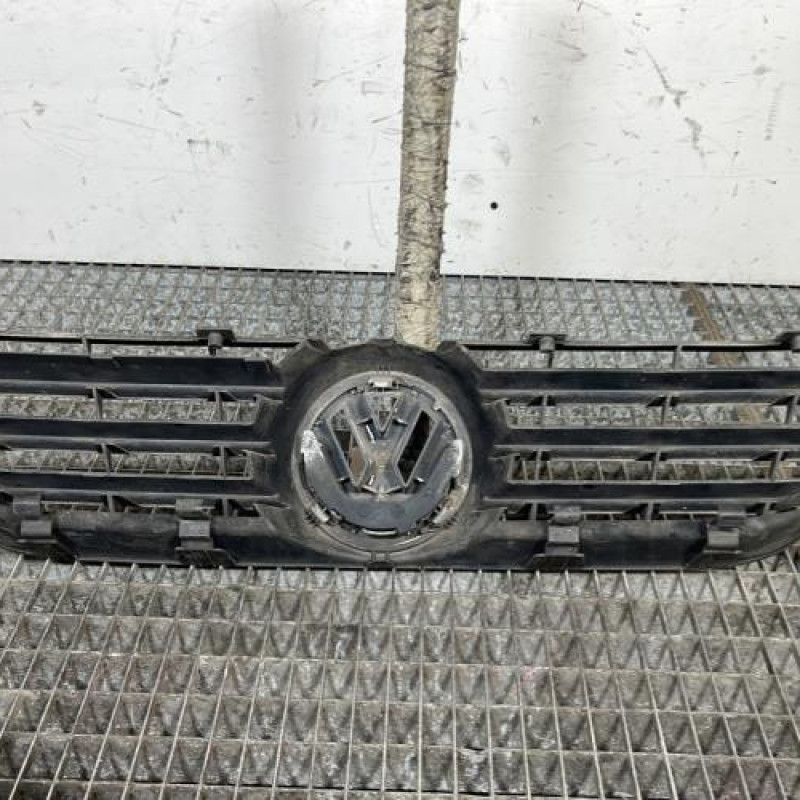 Calandre VOLKSWAGEN POLO 4 Photo n°4