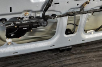 Malle/Hayon arriere KIA RIO 2