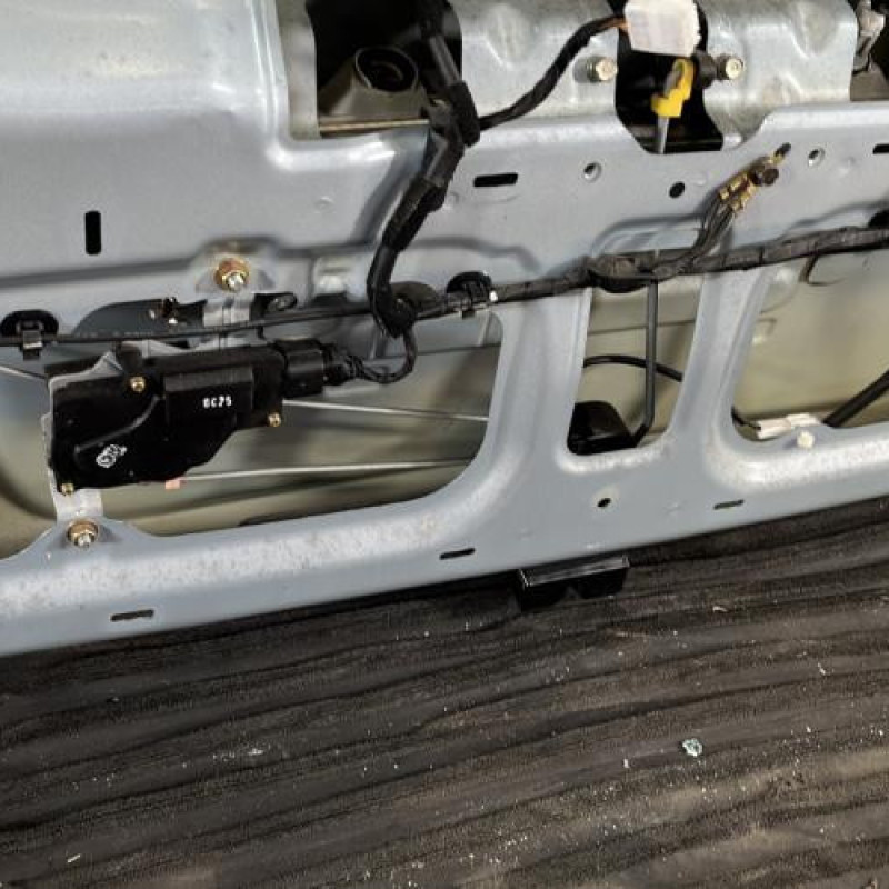 Malle/Hayon arriere KIA RIO 2 Photo n°11