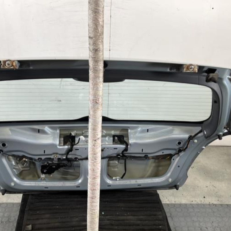 Malle/Hayon arriere KIA RIO 2 Photo n°12