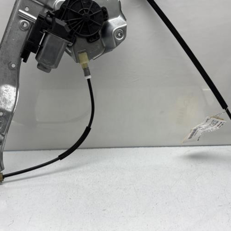 Leve vitre electrique avant droit RENAULT CLIO 3 Photo n°2