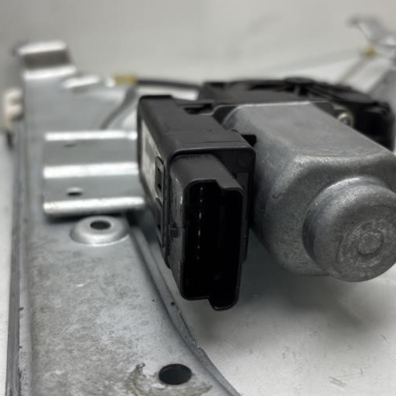 Leve vitre electrique avant droit RENAULT CLIO 3 Photo n°5