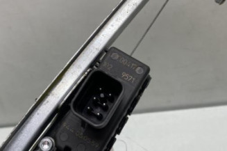 Leve vitre electrique arriere droit OPEL ZAFIRA B