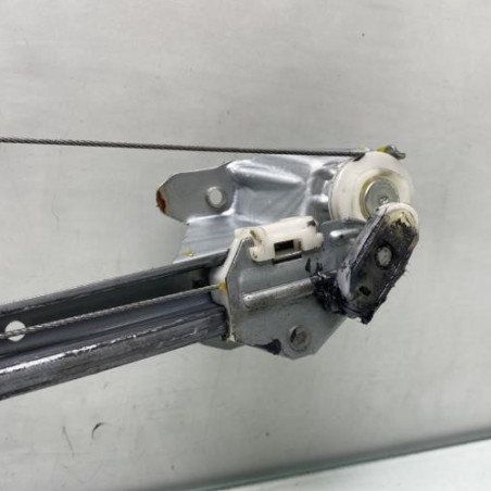 Leve vitre electrique arriere gauche OPEL ZAFIRA B