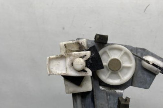 Leve vitre electrique avant droit RENAULT MEGANE 1