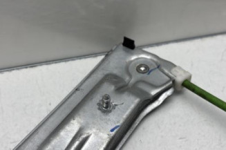Leve vitre electrique avant droit PEUGEOT 208 1