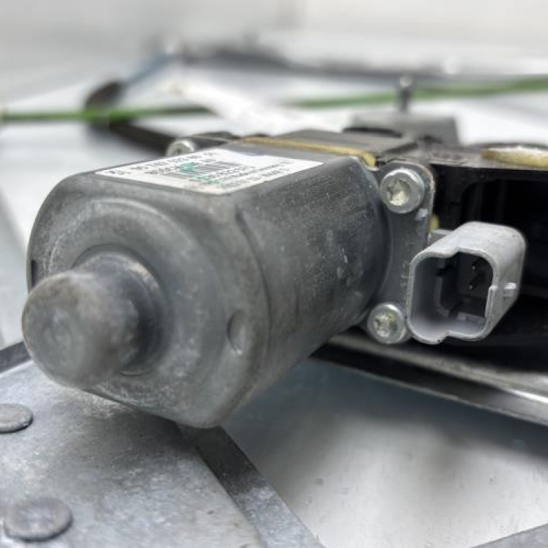 Leve vitre electrique avant droit PEUGEOT 208 1 Photo n°7