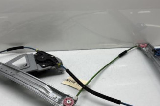 Leve vitre electrique avant droit PEUGEOT 208 1