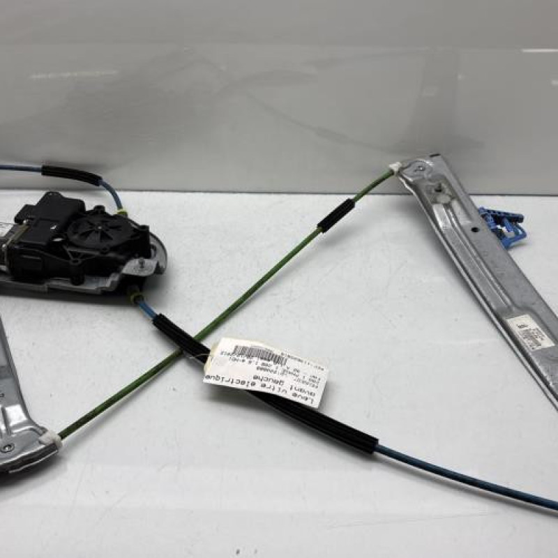 Leve vitre electrique avant gauche PEUGEOT 208 1 Photo n°1