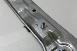 Leve vitre electrique avant gauche PEUGEOT 208 1