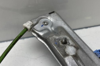 Leve vitre electrique avant gauche PEUGEOT 208 1