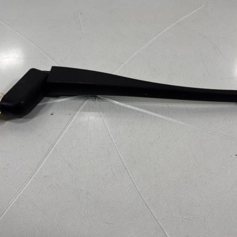 Bras essuie glace arriere PEUGEOT 206 Photo n°2