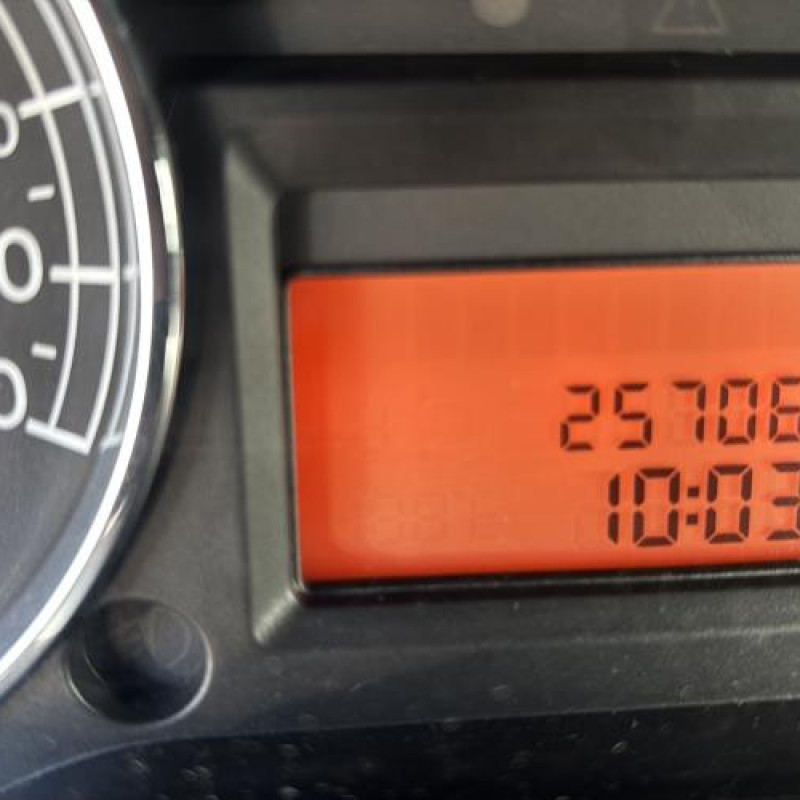 Leve vitre electrique avant droit FIAT GRANDE PUNTO Photo n°20