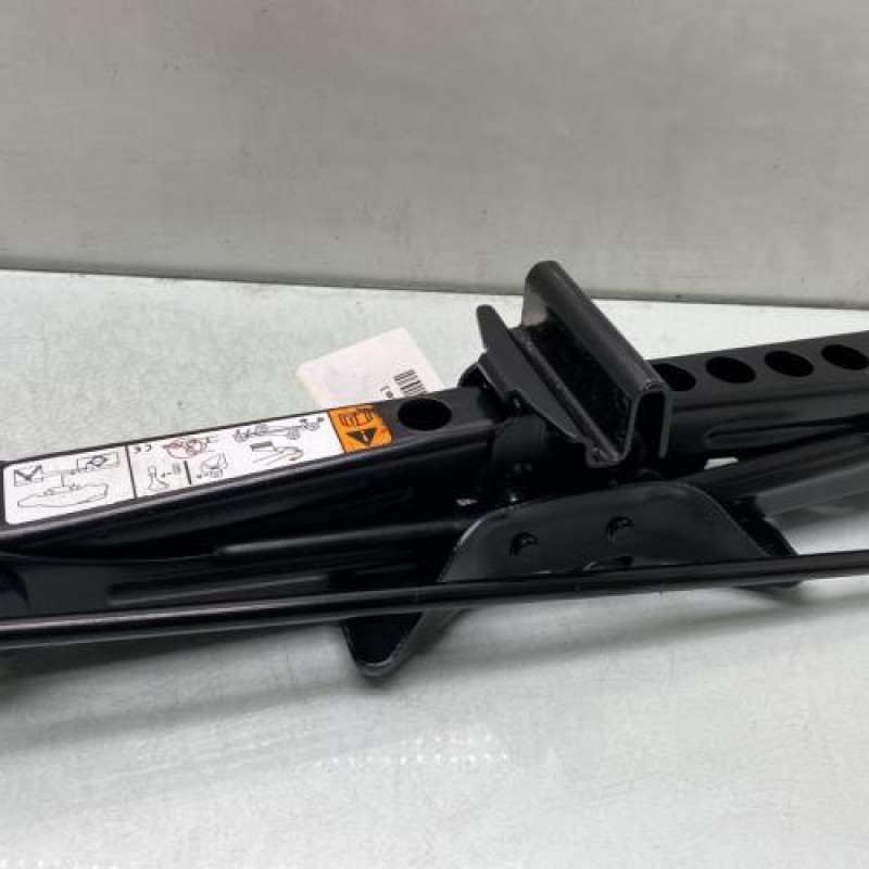 Cric FORD FOCUS 3 Photo n°1