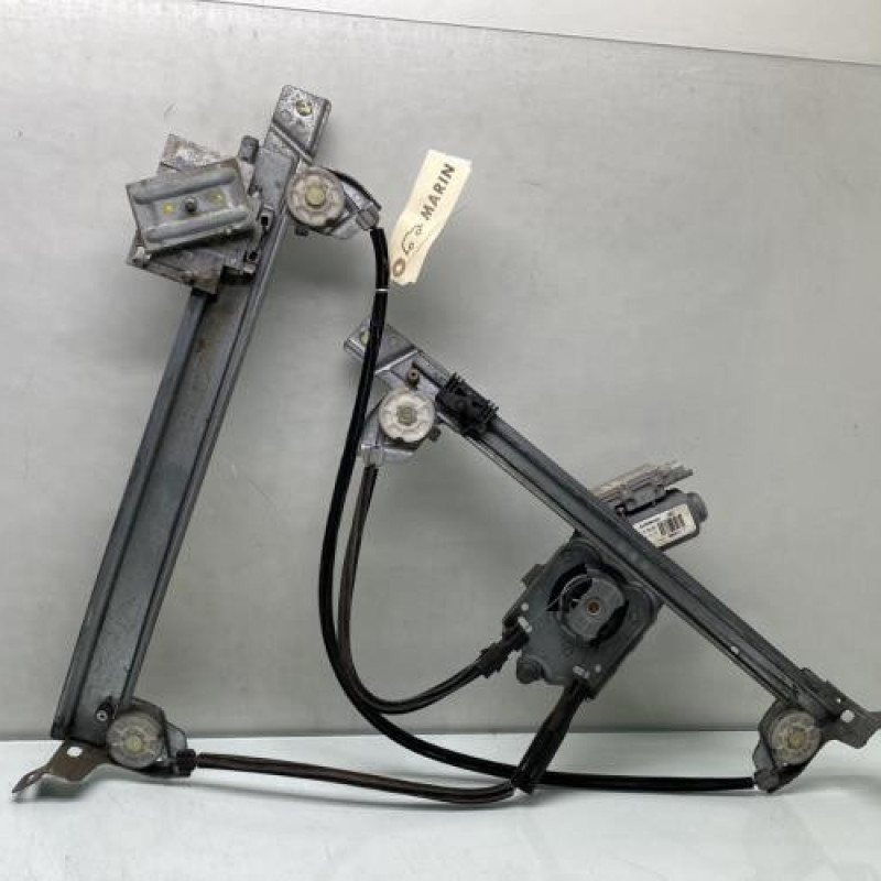 Leve vitre electrique avant droit OPEL TIGRA 2 Photo n°1