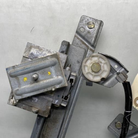 Leve vitre electrique avant droit OPEL TIGRA 2