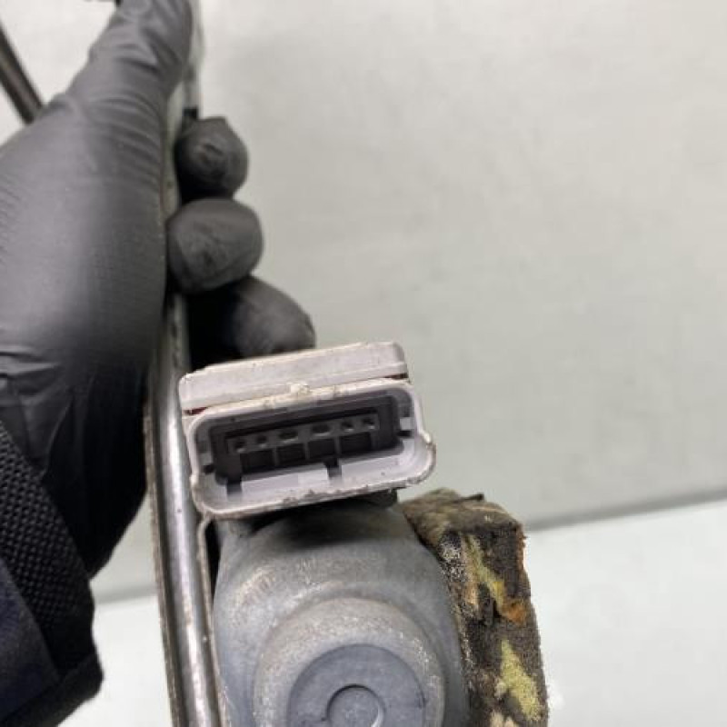 Leve vitre electrique avant droit OPEL TIGRA 2 Photo n°6