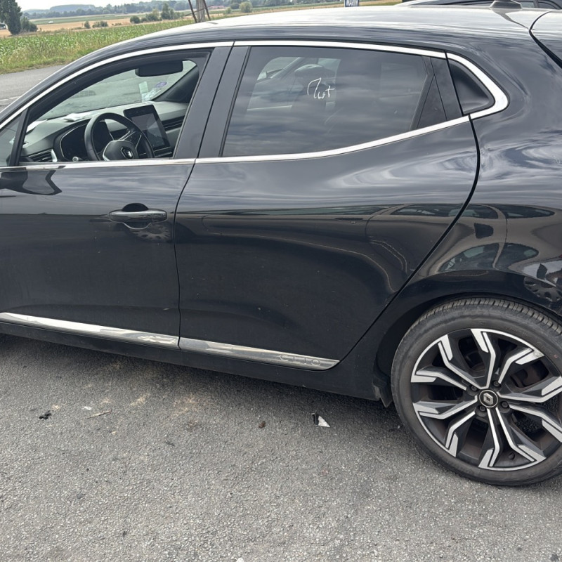 RENAULT CLIO 5 PHASE 1 1.0i - 12V TURBO TCE 100 Photo n°6