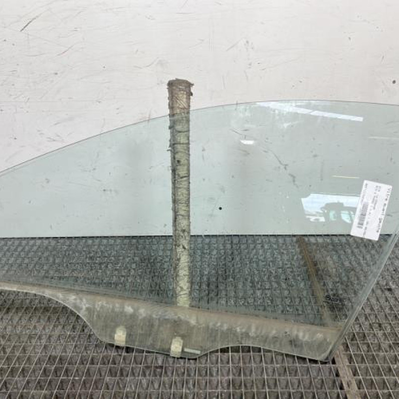 Vitre avant gauche KIA RIO 2 Photo n°1