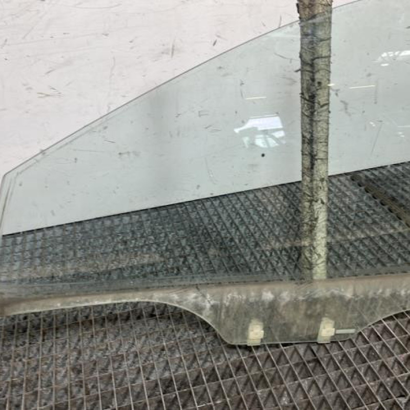 Vitre avant gauche KIA RIO 2 Photo n°2