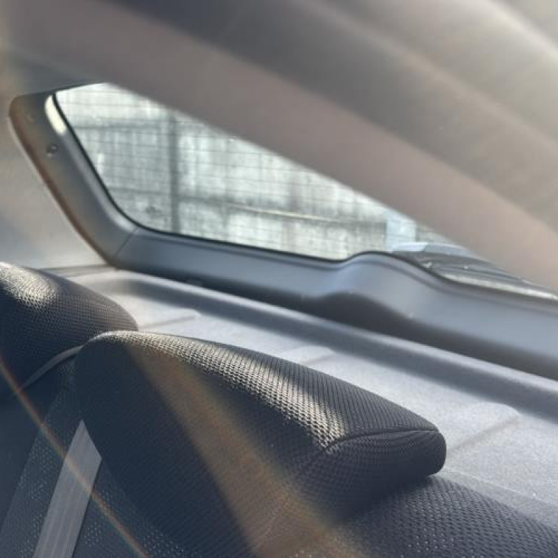 Vitre avant gauche KIA RIO 2 Photo n°19