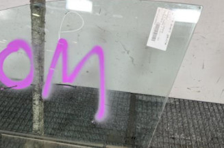 Vitre avant gauche HYUNDAI I 10 2