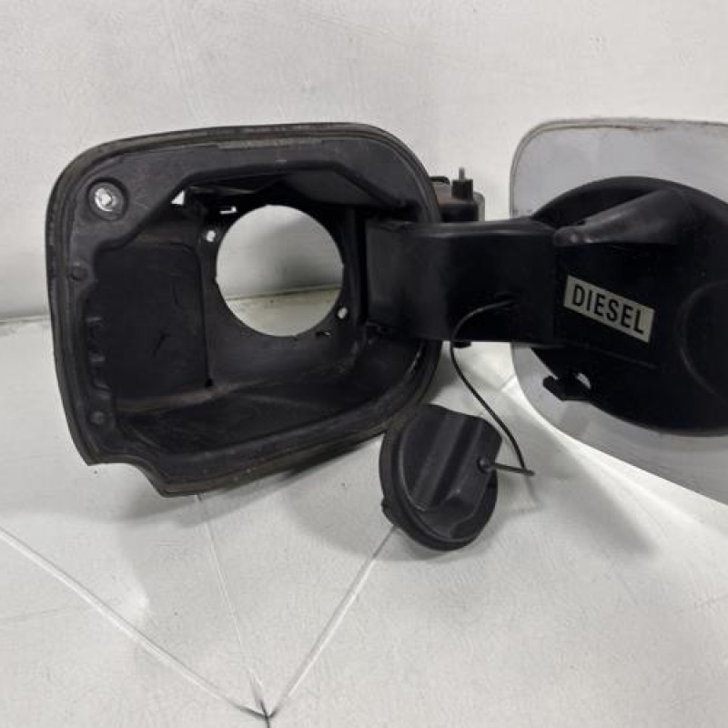 Trappe d'essence RENAULT CLIO 3 Photo n°2