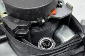 Pretensionneur de ceinture avant gauche PEUGEOT 208 1