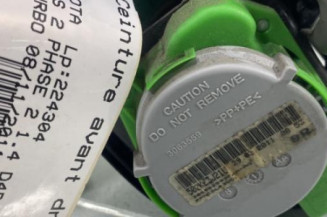 Pretensionneur de ceinture avant droit TOYOTA YARIS 2