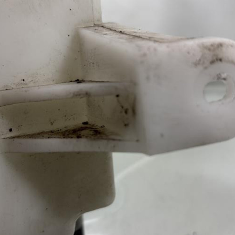 Vase de lave glace TOYOTA AURIS 1 Photo n°7