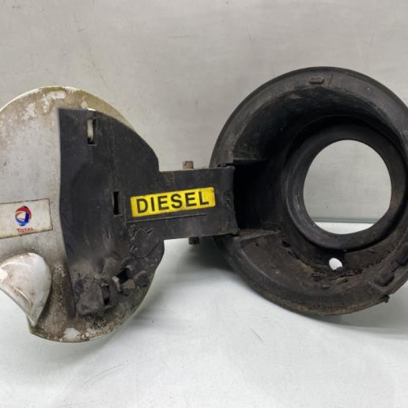 Trappe d'essence CITROEN DS3 Photo n°3