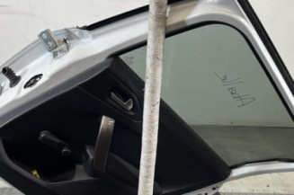 Porte arriere droit PEUGEOT 2008 1