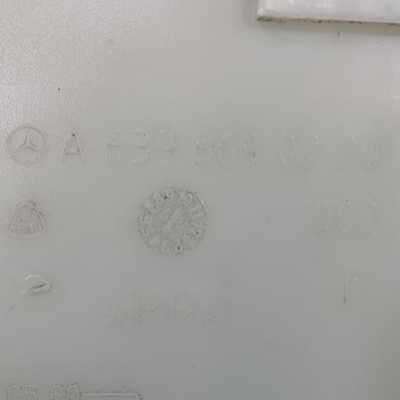 Vase de lave glace MERCEDES VITO 639 Photo n°4