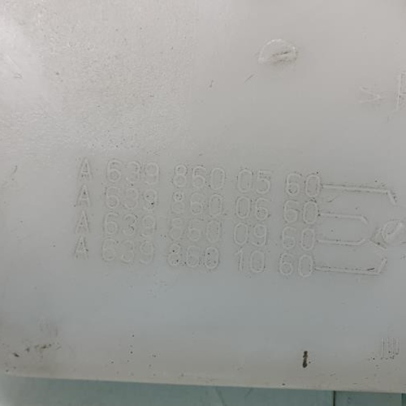 Vase de lave glace MERCEDES VITO 639 Photo n°5