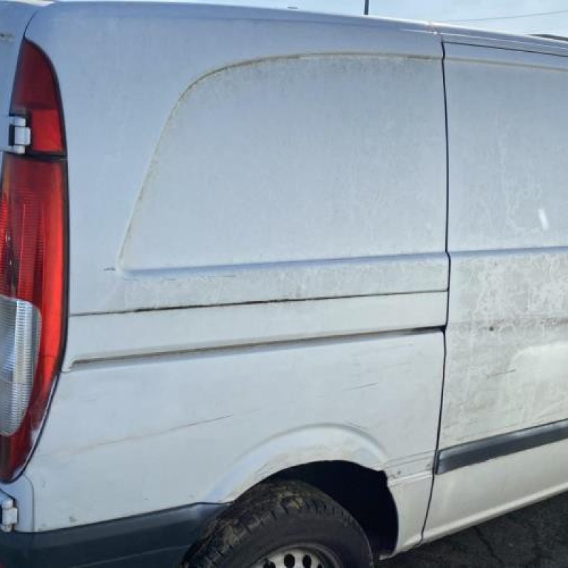 Vase de lave glace MERCEDES VITO 639 Photo n°16