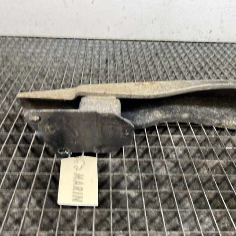 Renfort pare choc arriere (traverse) VOLKSWAGEN POLO 3 Photo n°4