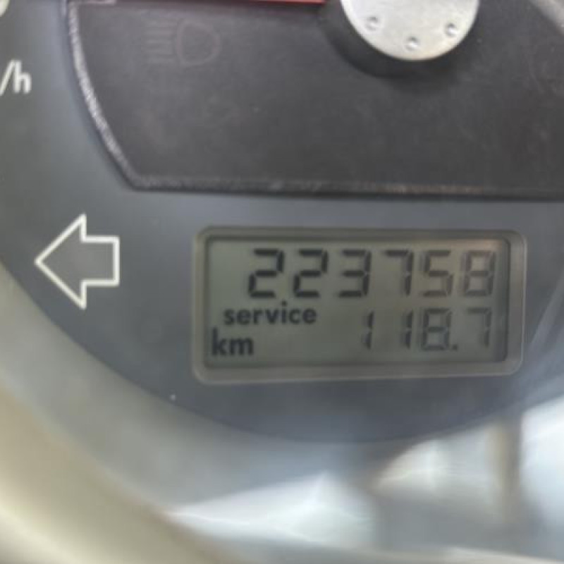 Renfort pare choc arriere (traverse) VOLKSWAGEN POLO 3 Photo n°16