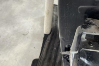 Porte avant gauche PEUGEOT 208 1