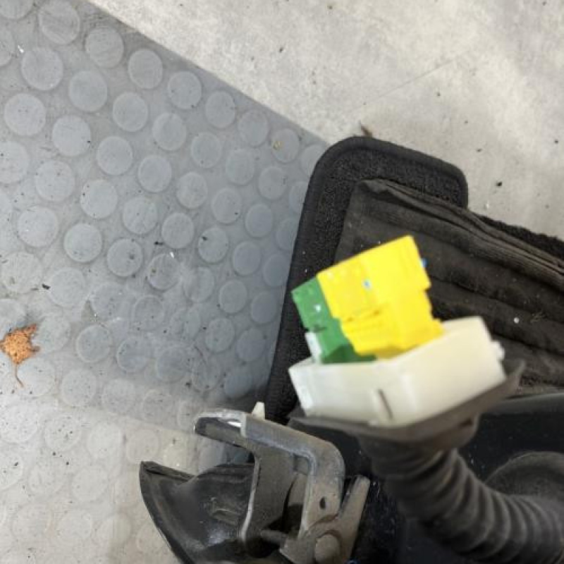 Porte avant gauche PEUGEOT 208 1 Photo n°4