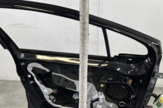 Porte avant gauche PEUGEOT 208 1
