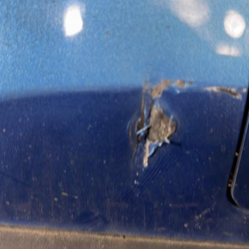 Pare choc arriere OPEL CORSA E Photo n°4